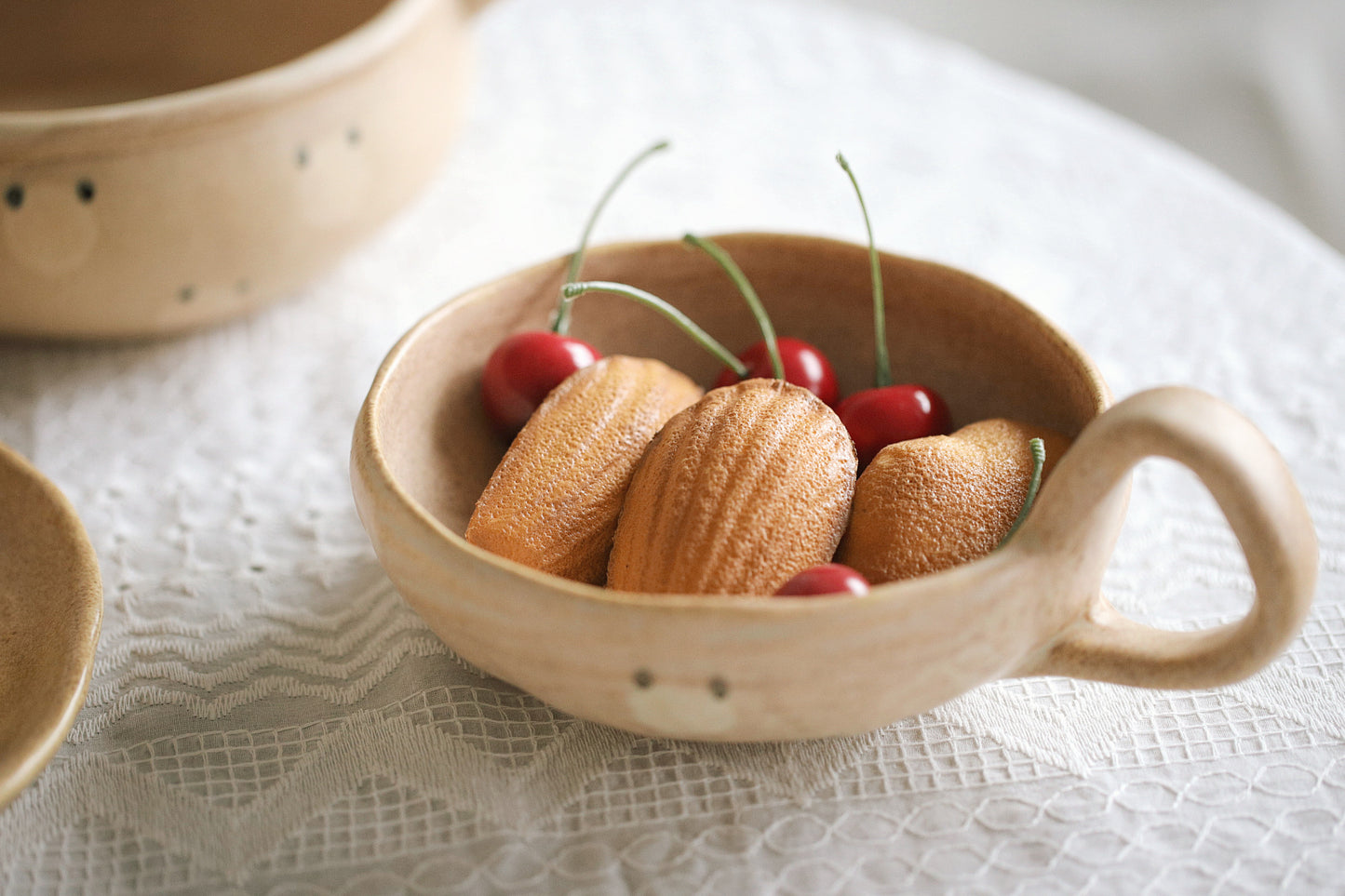 The Vintage Teddy Serving Bowl With Handle- Hand-Painted Ceramic Serving Bowl (5.7inch)